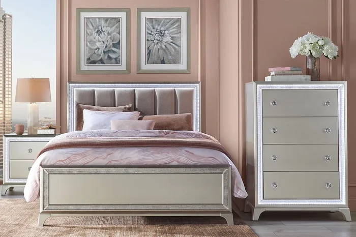 Avery 5 Pc Silver Gray Queen Bedroom Set With 3 Pc Queen Bed, Nightstand, Chest