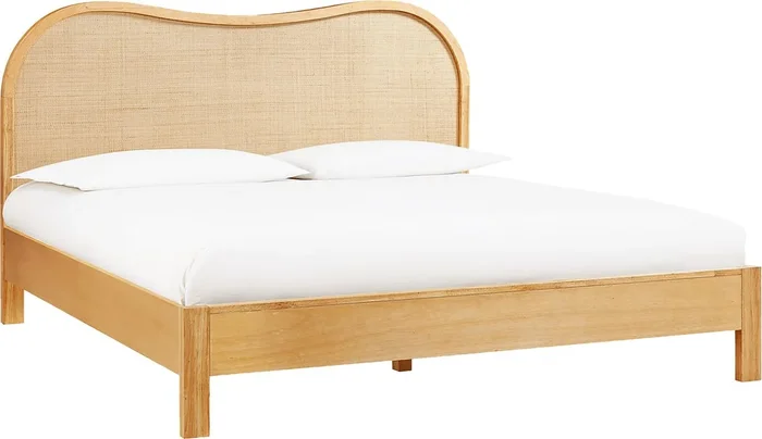 Beakay Brown Queen Bed